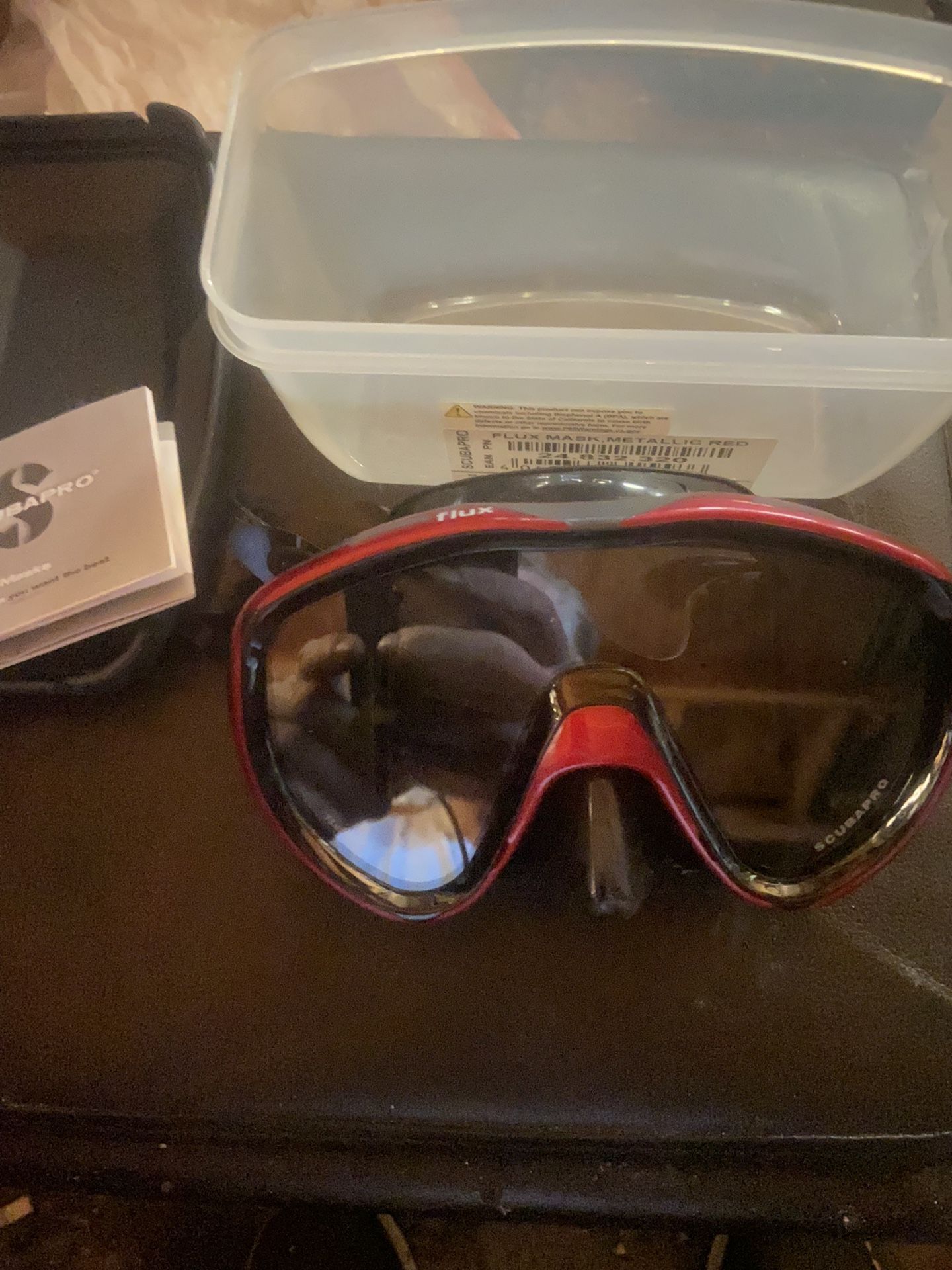 Bran New Scuba Pro Scuba diving Goggles Retail$200