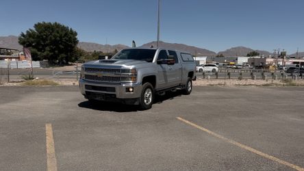 Nice Silverado 2019 Lt duramax 4x2