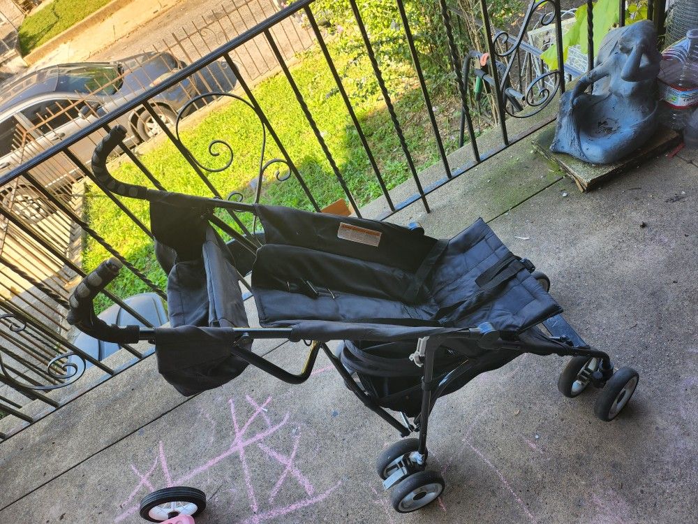 Baby TREND Umbrella STROLLER