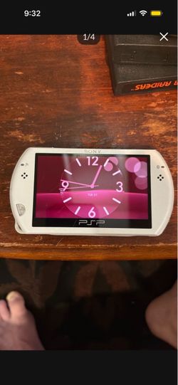 Sony PSP Go Handheld Console White