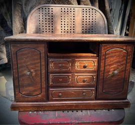 Vintage Jewelry Box