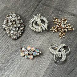 costume jewelry- pins