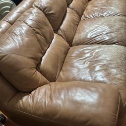 Leather Couch for Free , Must  Pickup. Or Delivering For $15.00