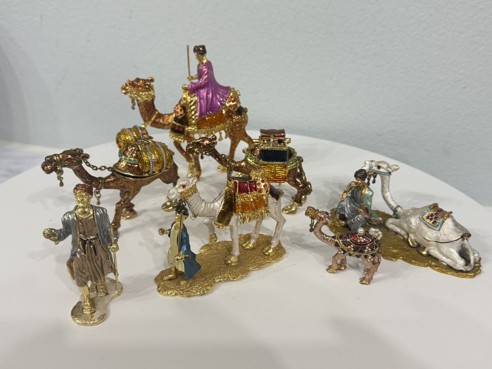 7/ handpainted Enamel Camel Jewelry Trinket Box Rhinestones