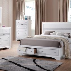 Six piece queen bedroom set