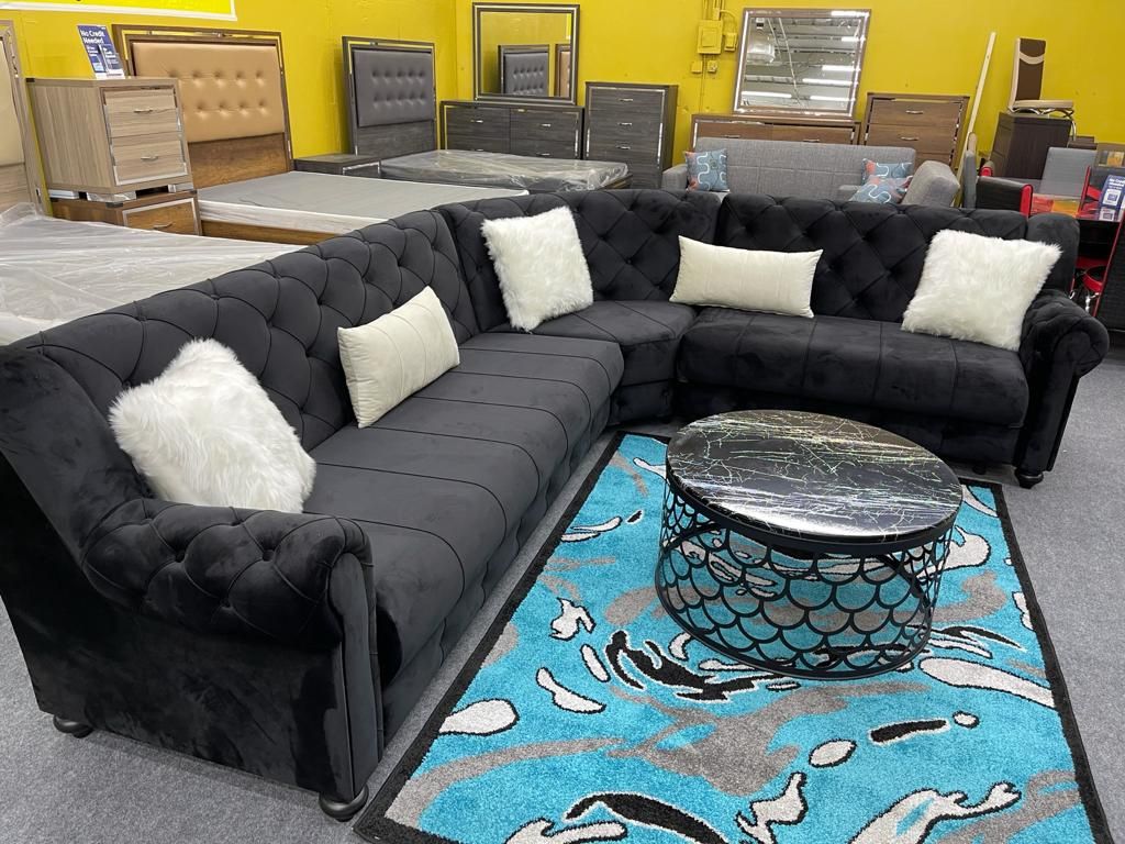 New In The Box 📦 Black Velvet Living Room Sectional Sleeper - Delivery And Financing Available 