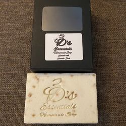3D’s Essentials All Natural Bar Soap-Shampoo “Lavender Scent with Lavender Buds”