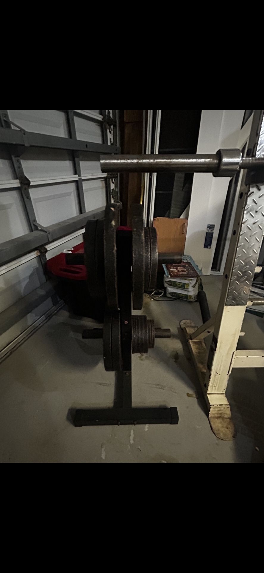 Adjustable Free weight bench- flat or incline, Or only plates ! Send prices .