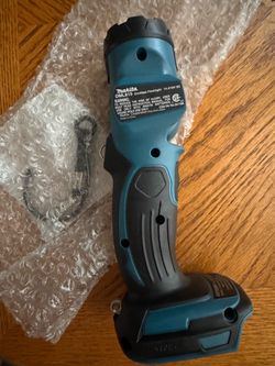 Makita 18V LXT Cordless L.E.D. Flashlight Flashlight Only New