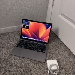 Apple laptop MacBook Air m1 with 128gb 8gb with charger and no issues notebook pc