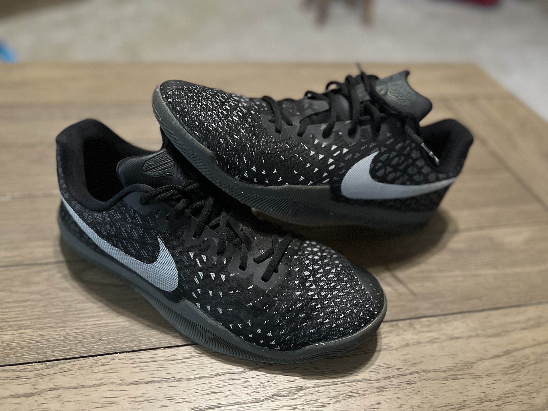 Mens Sz Nike Kobe's Instinct for Sale in Yukon, - OfferUp