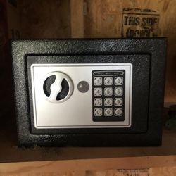 Small Combination Safe