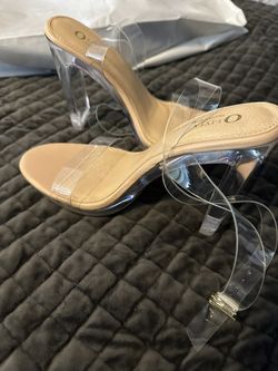 Forever 21 Heels Size 7 Clear NEW