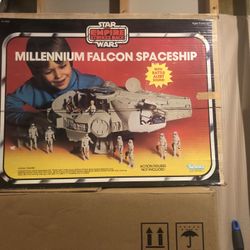 Star Wars Millennium Falcon