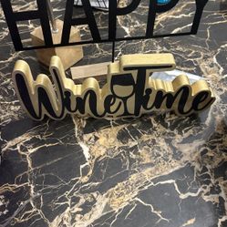 Wine time Sign Decor
