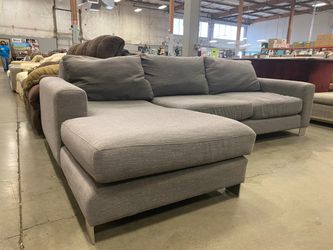 STYLUS Heather Grey Sectional with Chaise