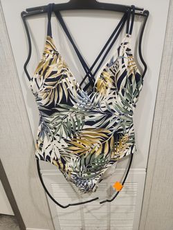 Hurley one piece bathing suit