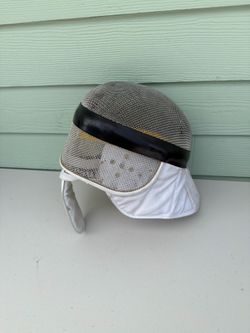 Uhlmann Fencing Mask Metal Mesh Protective Headgear White Used