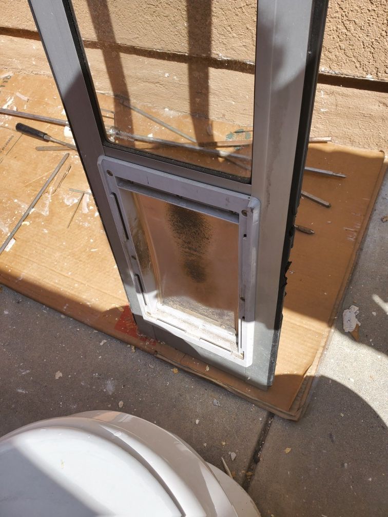 Pet door insert