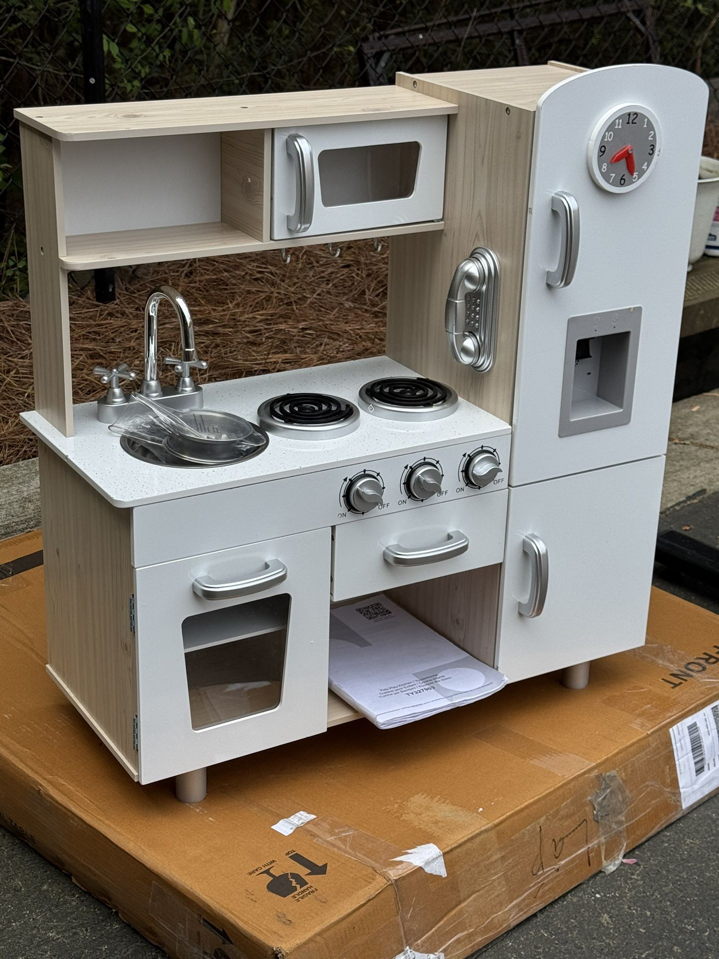 KITCHEN FOR KIDS 