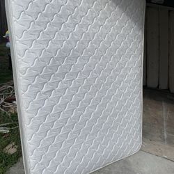 Queen Mattress And Box Spring 