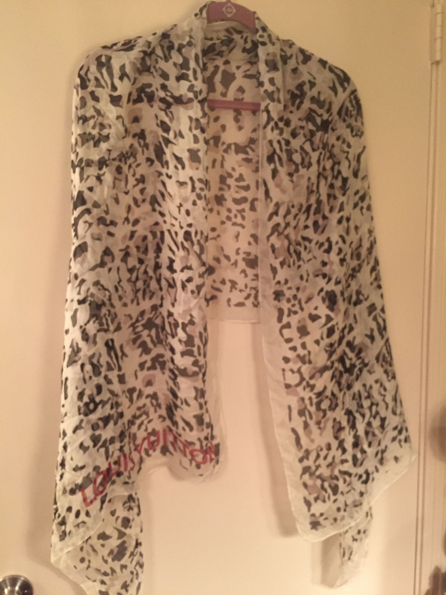 Louis Vuitton scarf  Authentic 