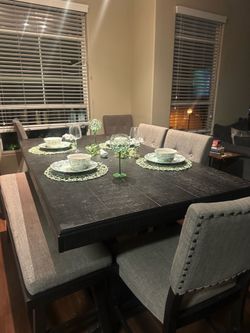 Dining room table