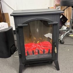 New In Box Fireplace Heater With Realistic Flame Effects