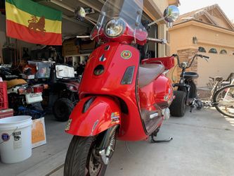 2006 Vespa GTS 250ie