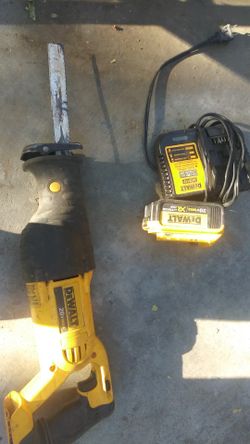 Dewalt saw