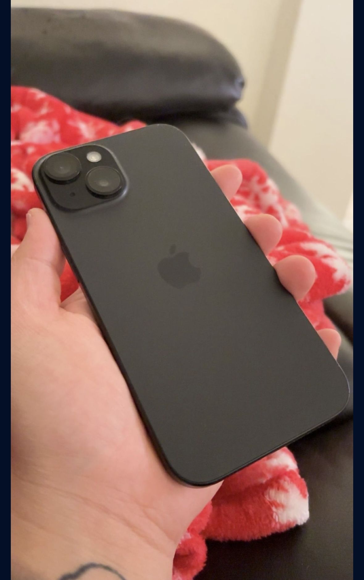 Iphone 15 Locked (256GB)
