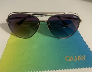 Quay Sunglasses Aviators “Long Story”