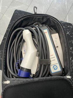 Nissan Leaf EV charger 