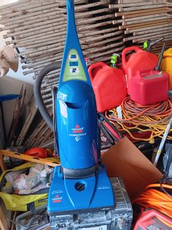 Bissell Power Force Vacuum  Cleaner Still Works Great