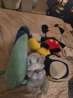 Stuffed animals set