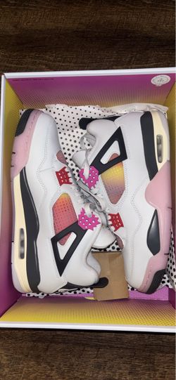 Jordan 4 Retro - ‘Comic’ Size 9.5 Worn Once