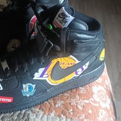 Sneakers