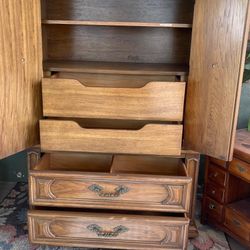 Gorgeous Thomasville Tall Solid Wood Closet 
