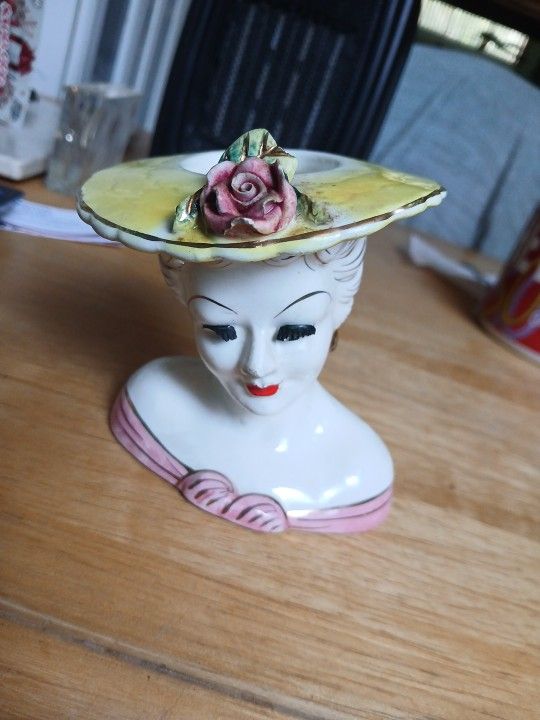 LADY HEAD VASE