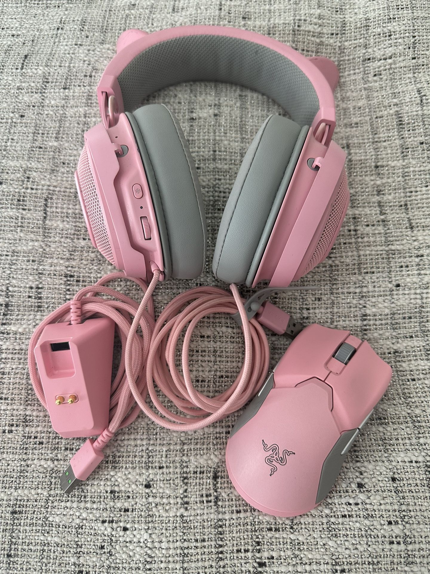 Razer Viper Ultimate Lightweight Wireless Gaming Mouse & Razer Kraken Kitty RGB USB Gaming Headset  Razer Pink Gaming Setup (barely used) Razer Viper 