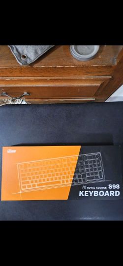 RK Royal Kludge S98 mechanical keyboard.