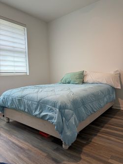 Sealy Premium Queen Mattress Bed