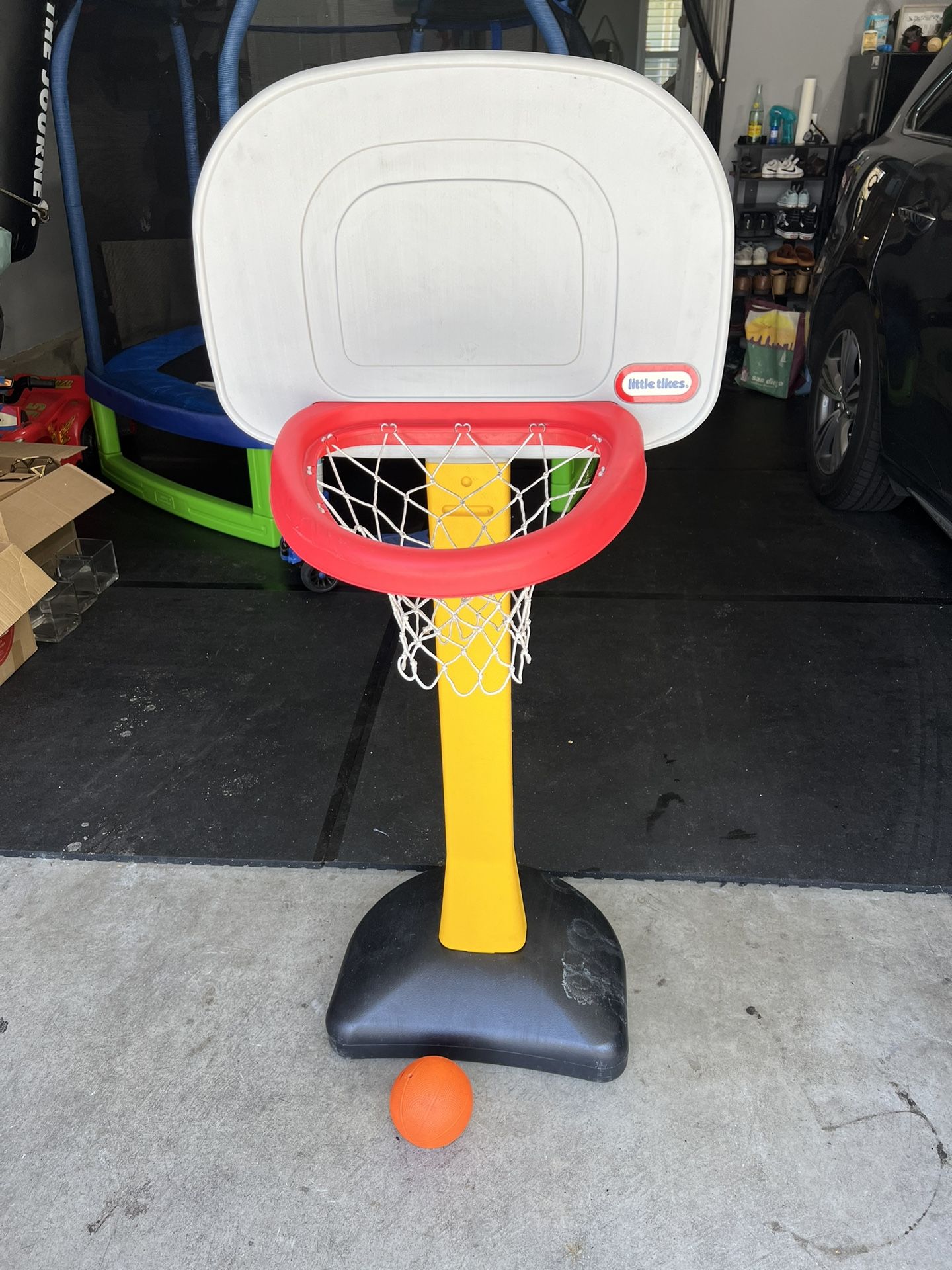 Little Tikes Basketball Hoop for Sale in San Diego, CA OfferUp