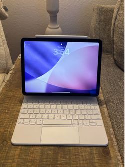 iPad Air 4th Gen with Magic Keyboard and Apple Pencil 2nd Gen