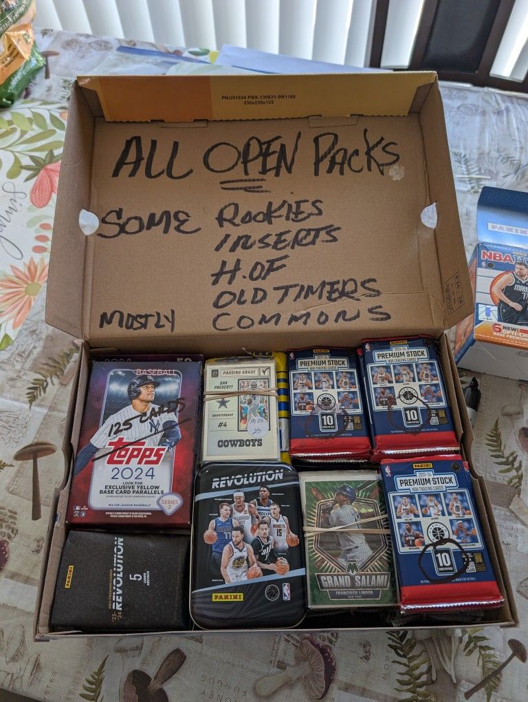 In Visalia New Price Shoe Box Full Of Sports Cards