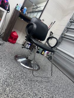 Black Hydraulic Salon Barber Chair