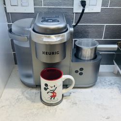 Keurig Coffee Maker With Milk Frother-great Condition