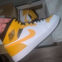 AIR JORDAN 1 (NEW)  Proof Or Purchase Also.