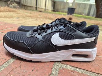 Women’s nike size 9