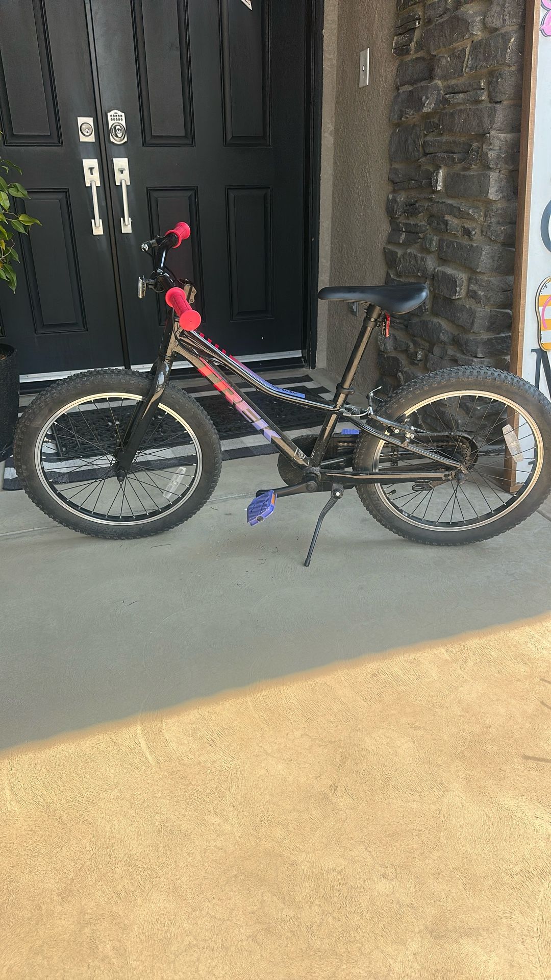 Trek Precaliber 20” Kids Bike